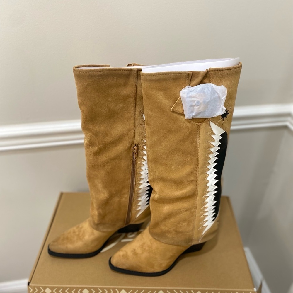 NWT Zodiac Western Boot Faux Suede Caramel size 7 - Picture 5 of 10